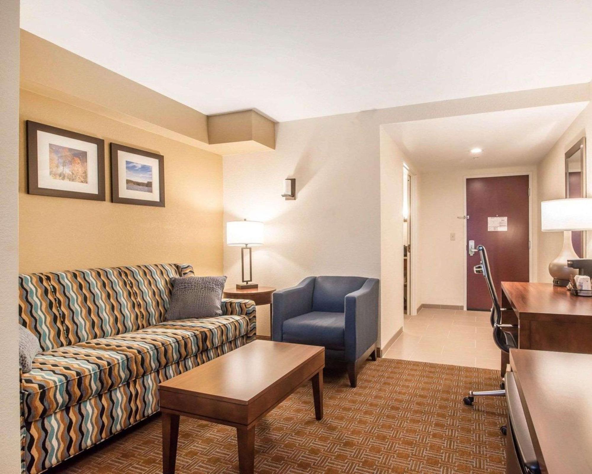 Hotel Comfort & I-91 Brattleboro